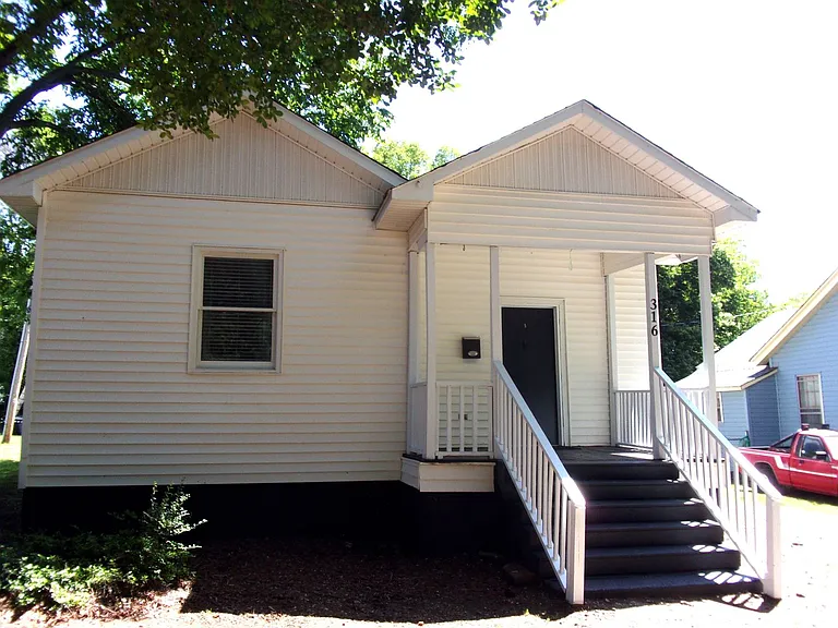 316 Piedmont St — Photo 2