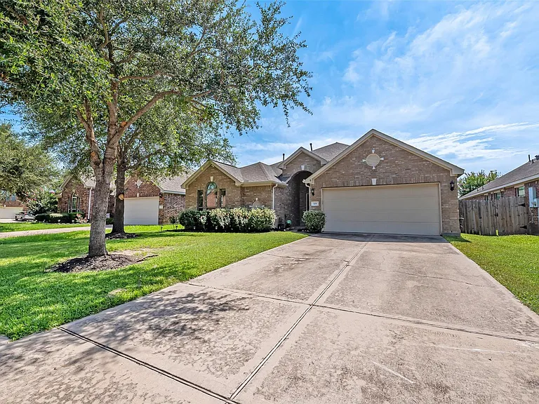 119 Emerald Loch Ln — Photo 46