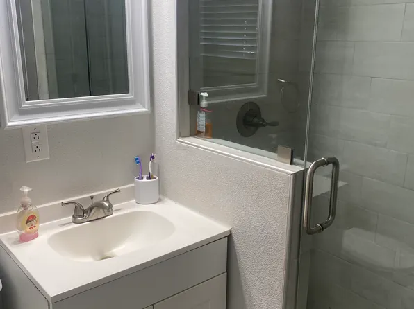 704 Monticello Dr APT 4, Fort Worth, TX 76107