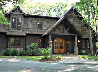 215 Choctaw Camp Ln, Blowing Rock, NC 28605