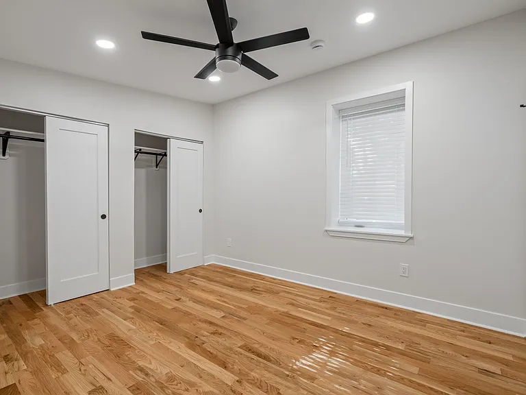 1629 E Eyre St — Photo 14