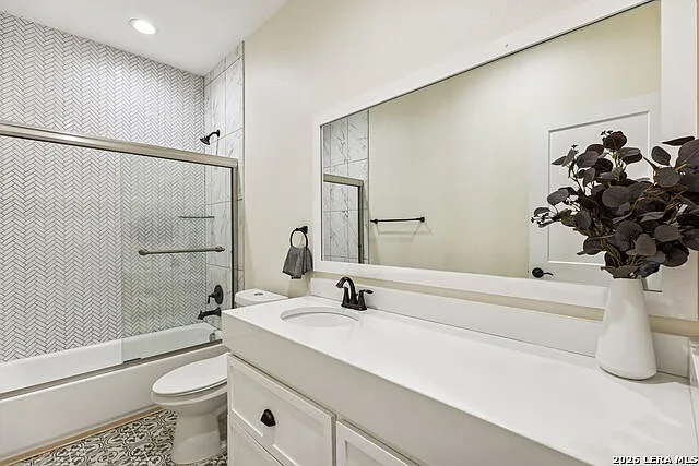 303 Pendleton Ave — Photo 40