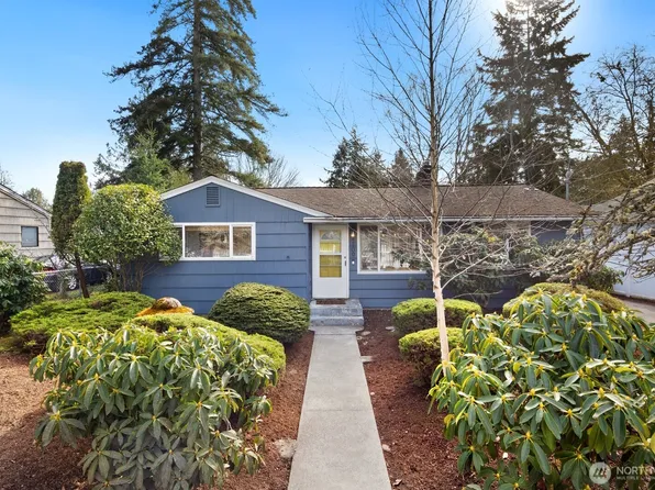 2109 N 158th Street, Shoreline, WA 98133