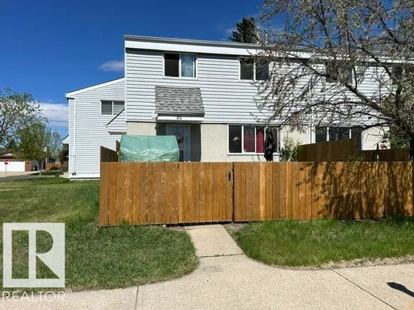 51 McLeod Pl NW, Edmonton, AB T5A 3A8