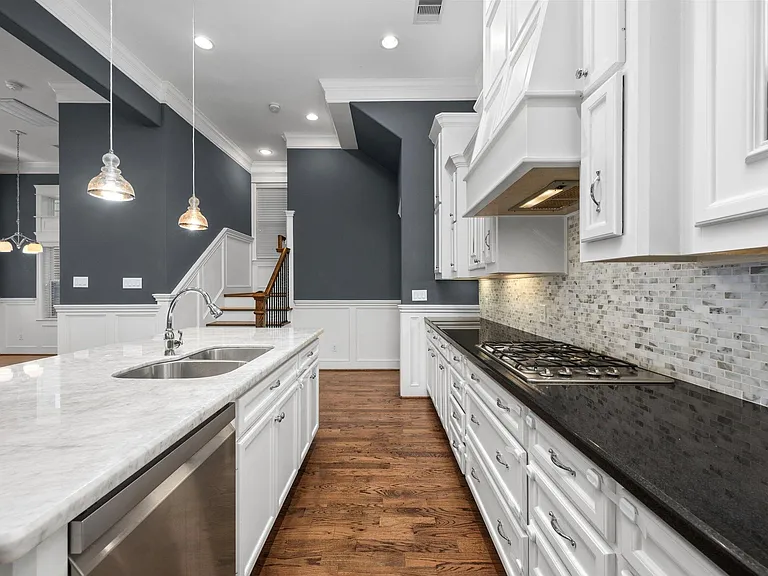 619 Rutland St #B — Photo 12