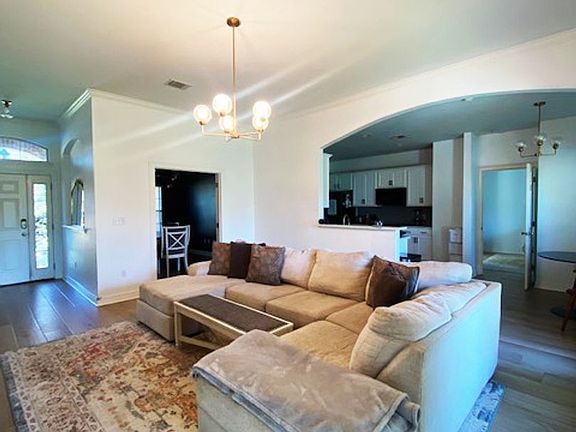 2nd image of 263 Avondale Ln