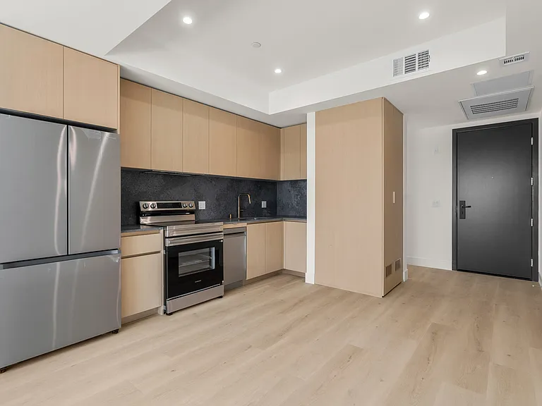1808 Lincoln Blvd — Photo 32