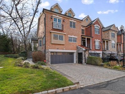 32 The Preserve #32, Woodbury, NY, 11797