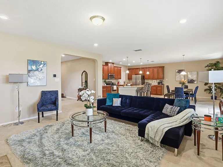 7910 Emmeline Dr — Photo 22