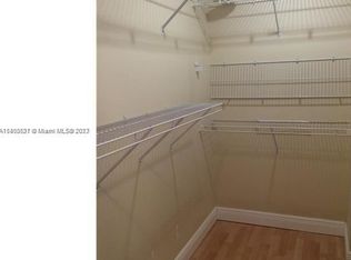 942 Briar Ridge Rd, Fort Lauderdale, FL 33327