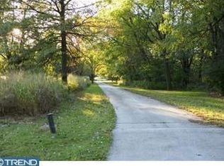 40 Casselberry Ln, Phoenixville, PA 19460