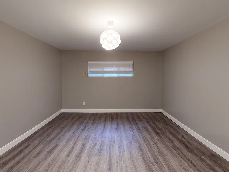 335 E 18th Ave #335 — Photo 3