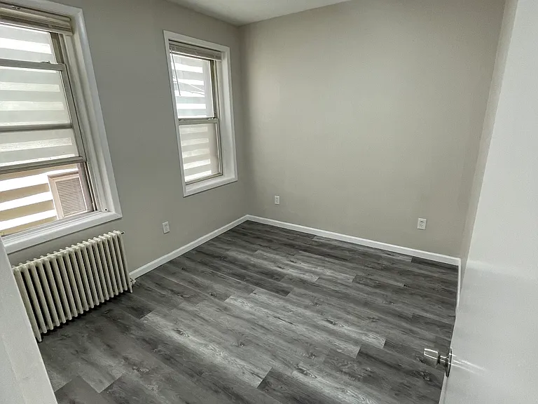 13 Brinsmaid Pl #4 — Photo 3
