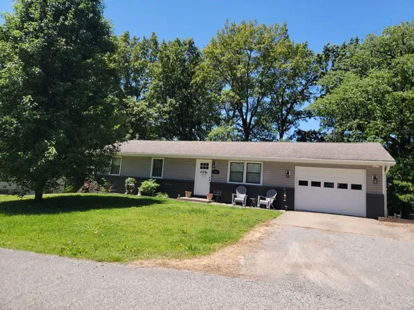 213 Greenbrier Dr, Cape Girardeau, MO 63701