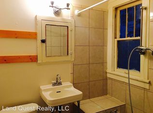 2410 61st St, Kenosha, WI 53143