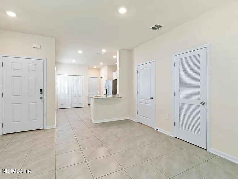 170 Pasadena Dr — Photo 18