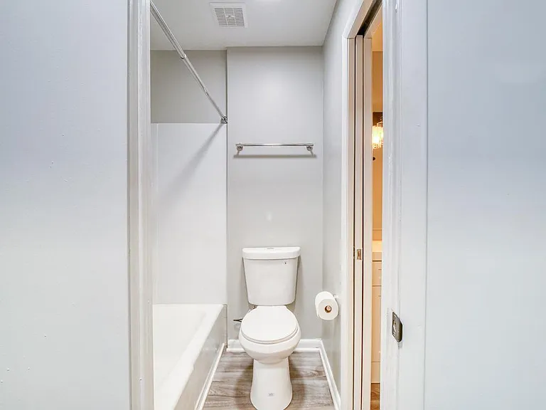 1675 Cedarwood Dr #B — Photo 20