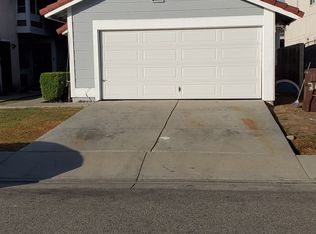 211 S Grape Ave, Compton, CA 90220