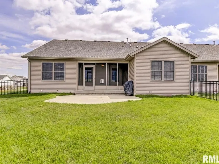 1811 Spartan Dr — Photo 34