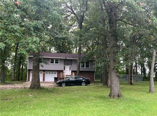 5 E Okaw Ests, Lovington, IL 61937