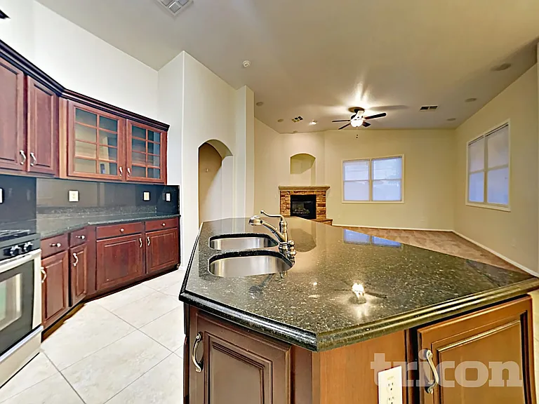 3210 N 302nd Ct — Photo 8