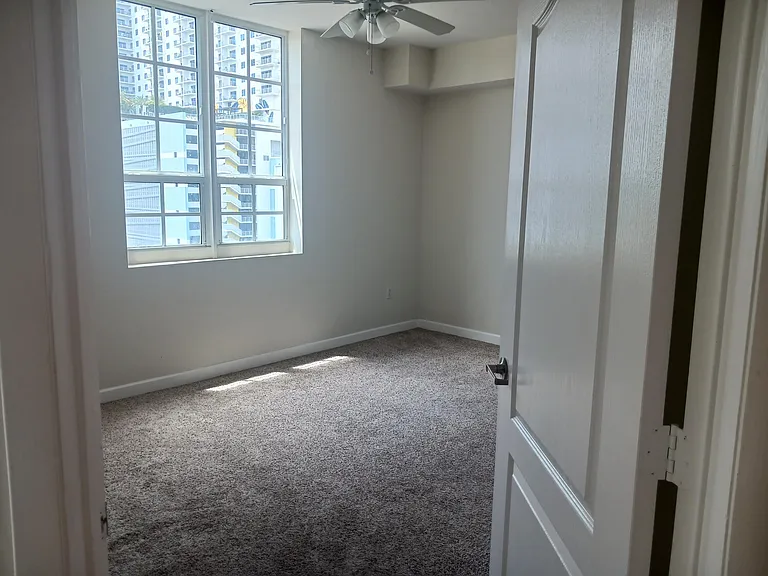 410 Evernia St #720 — Photo 10