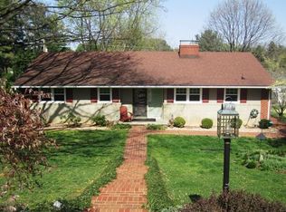 1617 Edgehill Rd, Waynesboro, VA 22980