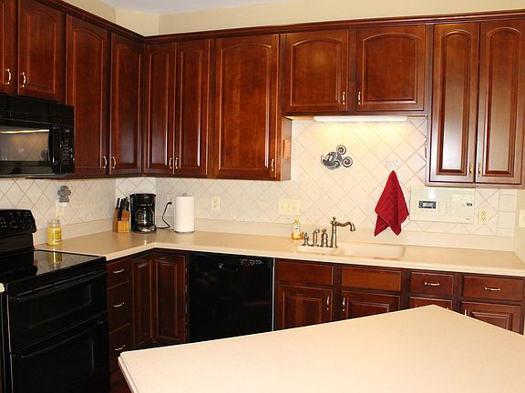 5th image of 9136 Belvedere Ct