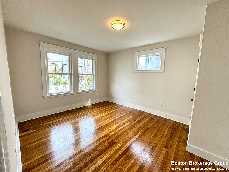 72 Belden St #1 — Photo 4