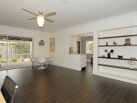 5th image of 2720 SE 5th Ct
