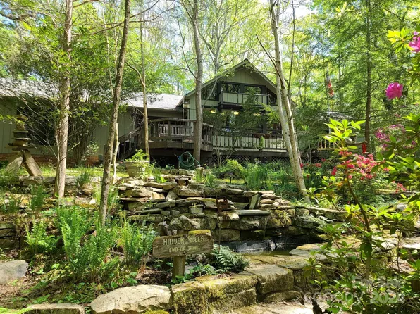 1202 Brook Dr, Lancaster, SC 29720