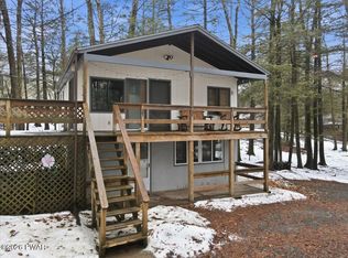 1025 Wallenpaupack Dr, Lake Ariel, PA