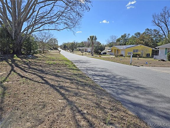 3rd image of 14 Clifford Dr