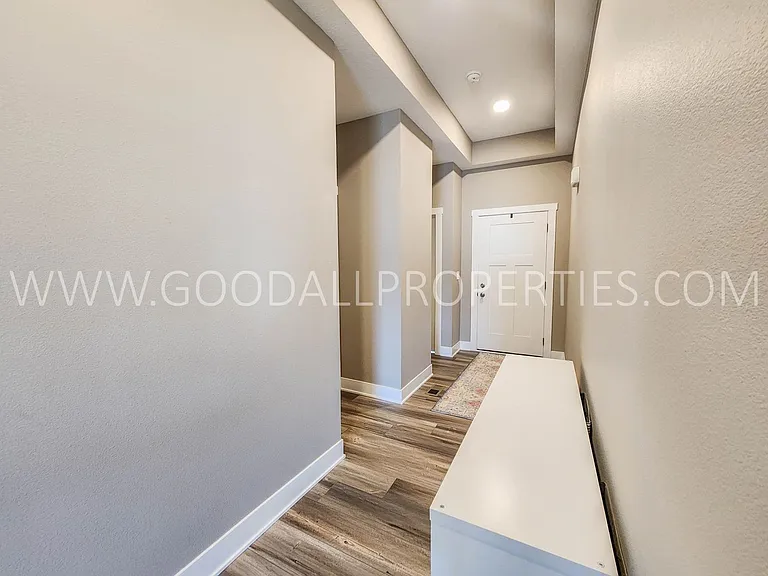 285 NW Morgan Ct — Photo 25
