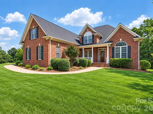 106 Spinnaker Bay Ln #59, Clover, SC 29710