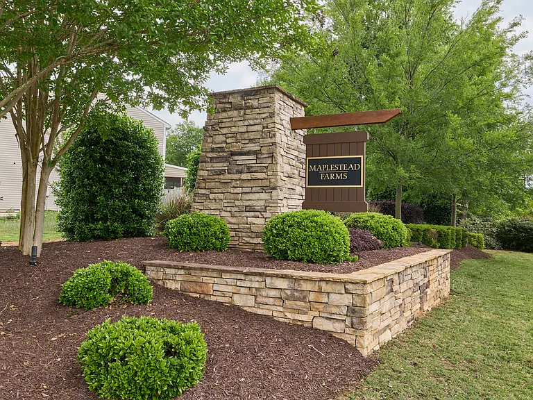 320 Maplestead Farms Ct — Photo 19
