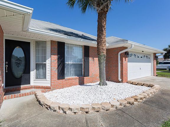 2nd image of 2480 Heritage Cir