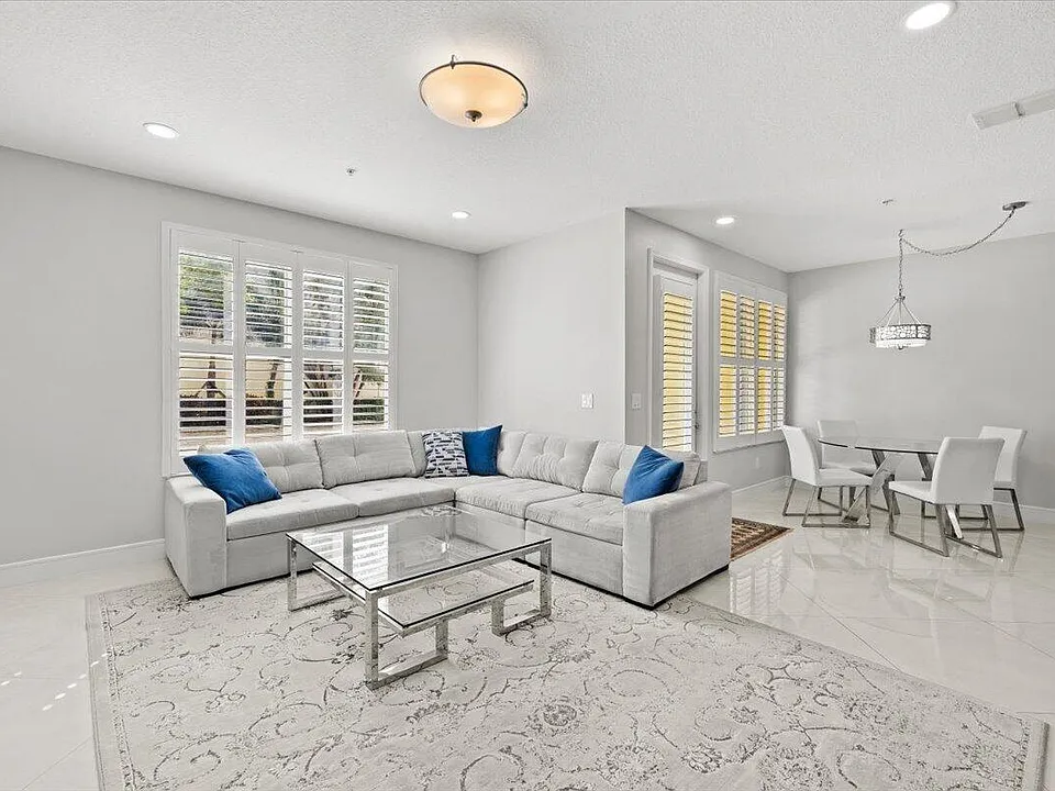 4980 NW 15th Ave