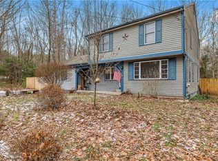 671 Reservoir Rd, Pascoag, RI 02859