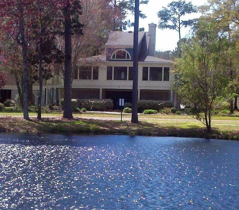 House from pond at 7th hole
