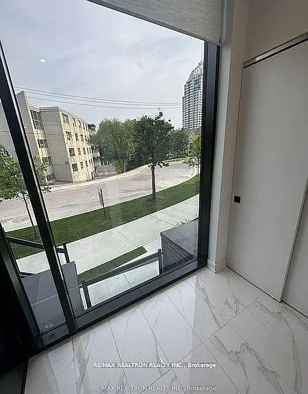12 Dervock Cres #16 — Photo 2
