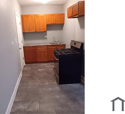 2nd image of 7921 S Maryland Ave #5