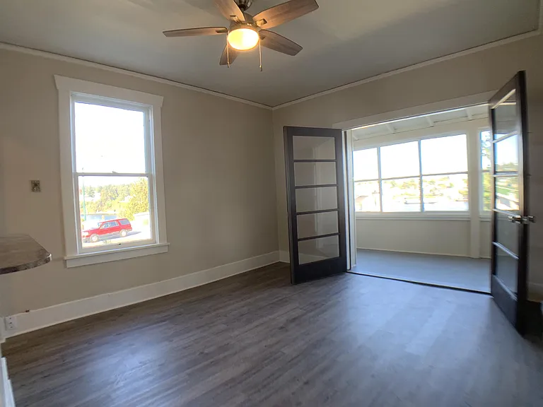 646 Washington Ave #2 — Photo 2
