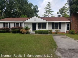 605 1st St, Hinesville, GA 31313