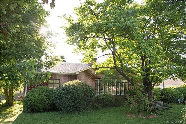 1st image of 203 Catawba Ave