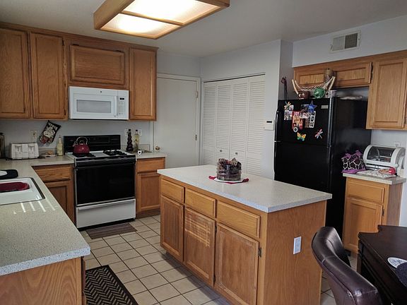 5th image of 9547 Dominion Wood Ln