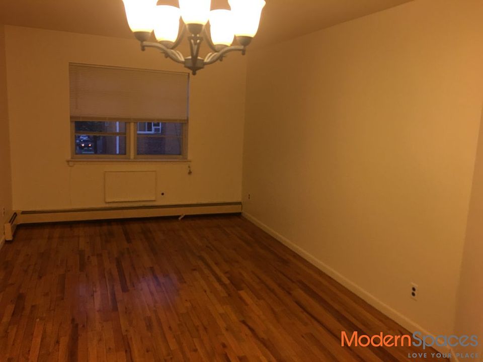 1st image of 2119 33rd Ave #3