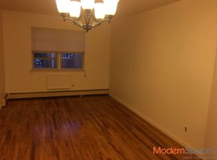 2119 33rd Ave #3, Astoria, NY 11106