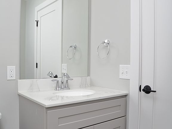 5th image of 719-721 N Duke St #11
