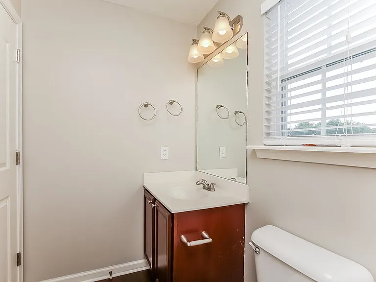 8632 Lawson Dr — Photo 15